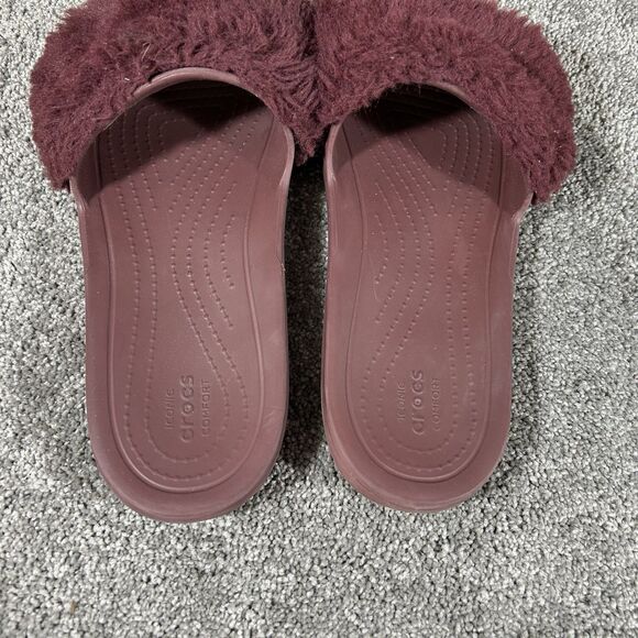 Crocs Sloane Luxe 205968 Women’s Sz 10 Burgundy Faux Fur Gold Slide Mule Sandal - Picture 6 of 11